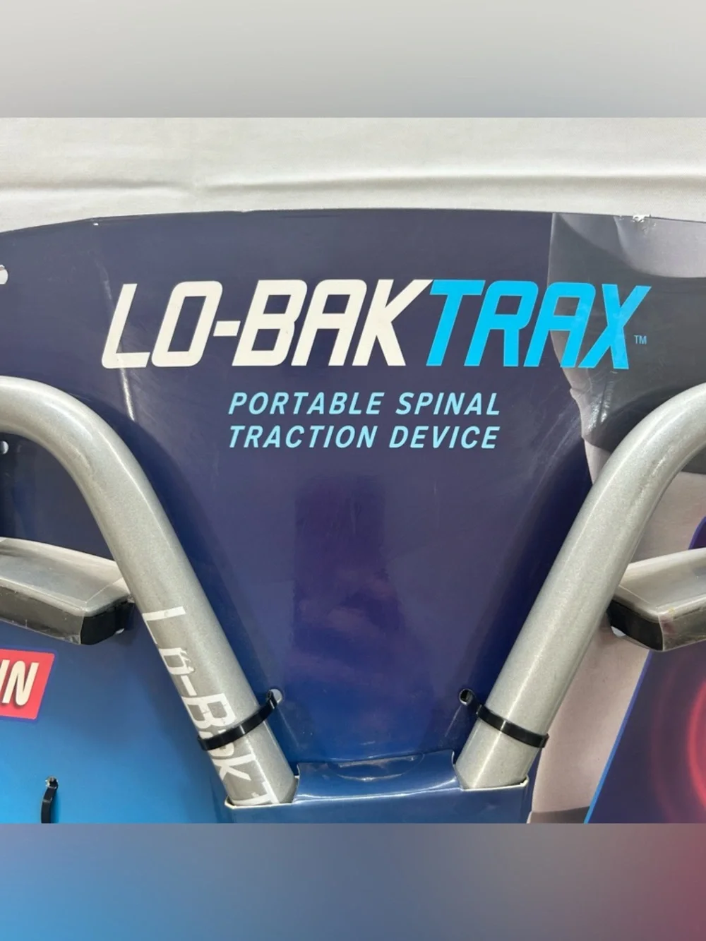 Lo-Bak Trax Portable Spinal Traction Device With Instructional DVD As Seen On TV - Picture 4 of 7